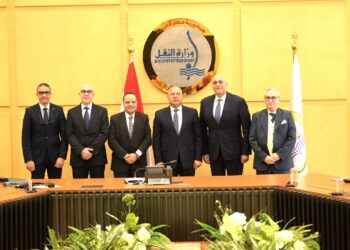 «النقل» تتعاون مع «تنمية المشروعات»   لإقامة مشروعات صغيرة للشباب تعتمد علي نظام الامتياز التجاري