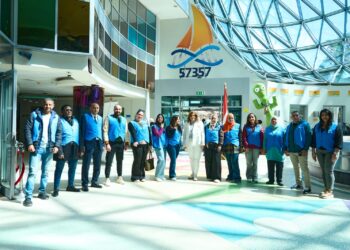 بالصور .. بنك قناة السويس يدخل الفرحة على الأطفال مرضى السرطان في رمضان خلال زيارة لمؤسسة مستشفى 57357