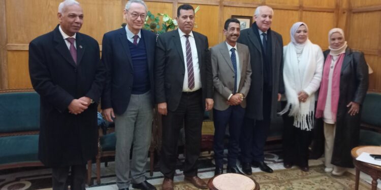 جمعية رجال أعمال إسكندرية تُناقش التشريعات الضريبية الجديدة مع مُستشار رئيس مصلحة الضرائب المصرية