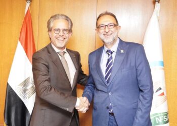 رئيس «سلامة الغذاء» يبحث مع الملحق الزراعي بسفارة هولندا سبل تعزيز التعاون بين البلدين