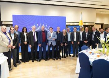 جمعية رجال أعمال إسكندرية” تبحث مع المسؤولين والدبلوماسيين الأجانب تعزيز العلاقات الاقتصادية