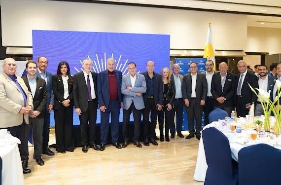 جمعية رجال أعمال إسكندرية” تبحث مع المسؤولين والدبلوماسيين الأجانب تعزيز العلاقات الاقتصادية