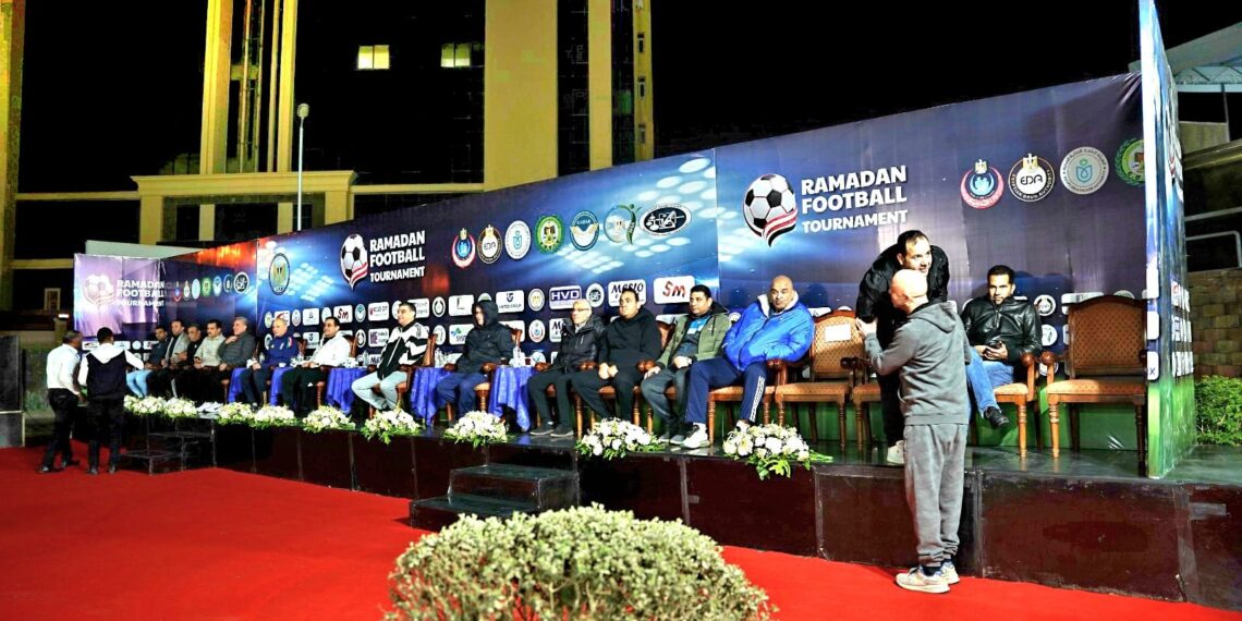 رئيس هيئة الشراء الموحد يفتتح الدورة الرمضانية لكرة القدم بمشاركة هيئات صحية وشركات أدوية ومستلزمات طبية