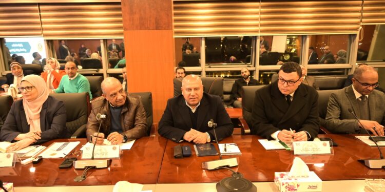 عاجل .. كامل الوزير يكشف عن آليات وضوابط لتنظيم عمل المطورين الصناعيين في مصر