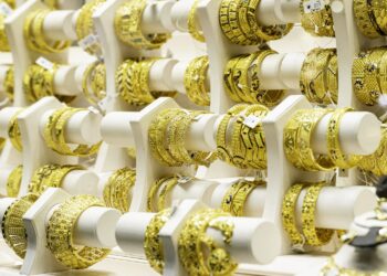 أسعار الذهب تقفز في مصر وتسجل أعلى مستوياتها تاريخيًا.. وعيار 21 يلامس 4875 جنيهًا