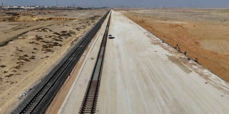 تصوير جوي لتقدم أعمال مشروع إنشاء وتنفيذ خط سكة حديد “الروبيكى/ العاشر من رمضان / بلبيس “