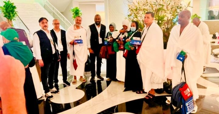 حج آمن وميسر.. بعثة السياحة المصرية تستنفر لخدمة الحجاج على مدار 24 ساعة