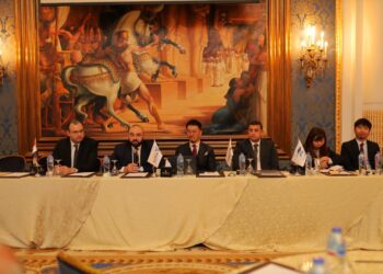 "قرة" و"ميتسوبيشي" تطلقان شراكة استراتيجية في المحركات البحرية وتجمعان 4 أطنان مخلفات لحماية نهر النيل