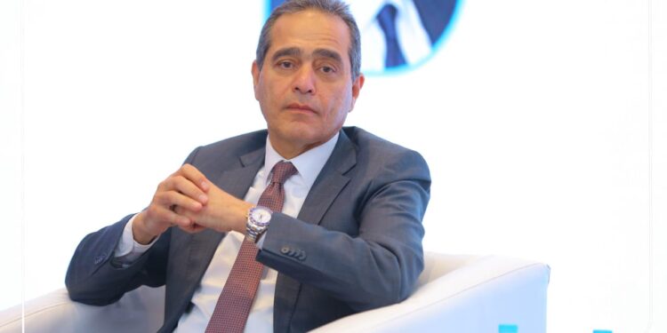 أبو المكارم: دمج برامج التمويل والتدريب في منصة موحدة ضرورة لتعزيز الصادرات المصرية