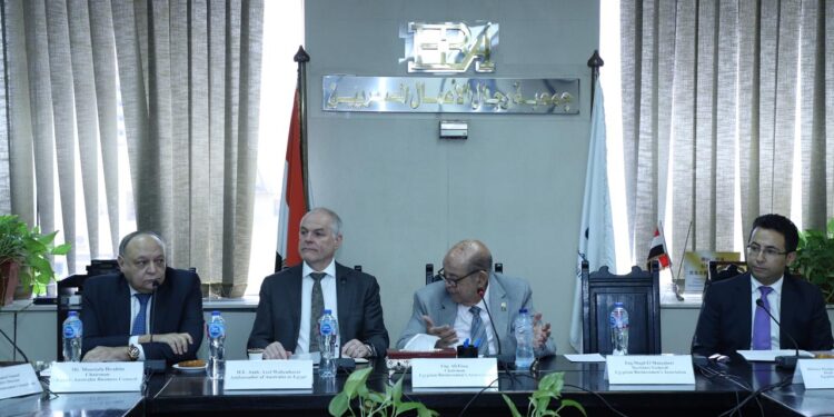 "رجال الأعمال" تبحث مع السفير الأسترالي سبل تنمية العلاقات الاقتصادية المشتركة