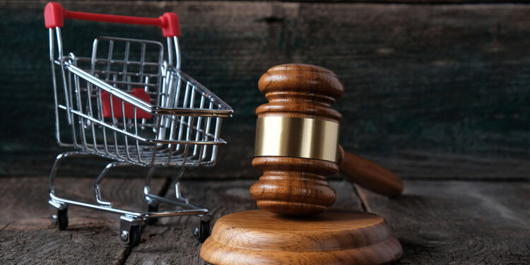 حرب على السوق السوداء: كيف يتصدى الوعي الاستهلاكي المجتمعي للبضائع المهربة؟