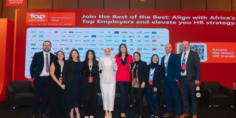 راية القابضة و WE ترعيان قمة People Summit 2025 .. شراكة استراتيجية لتمكين الكوادر ورفع معايير بيئة العمل في مصر