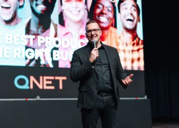 كيونت تعقد مؤتمر V-Convention لأول مرة في تركيا بحضور عالمي لتعزيز ريادة الأعمال والتدريب المهني