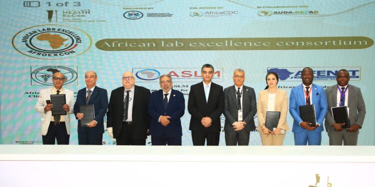 مؤتمر «Africa Health ExCon» | مذكرة تفاهم لتأسيس أول كيان إفريقي موحد لاعتماد المختبرات الطبية