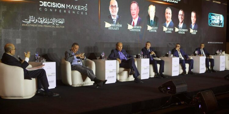 مؤتمر "صناع القرار" يختتم فعالياته بالتأكيد على أهمية توطين الاستثمار الأجنبي وتحفيز مناخ الأعمال