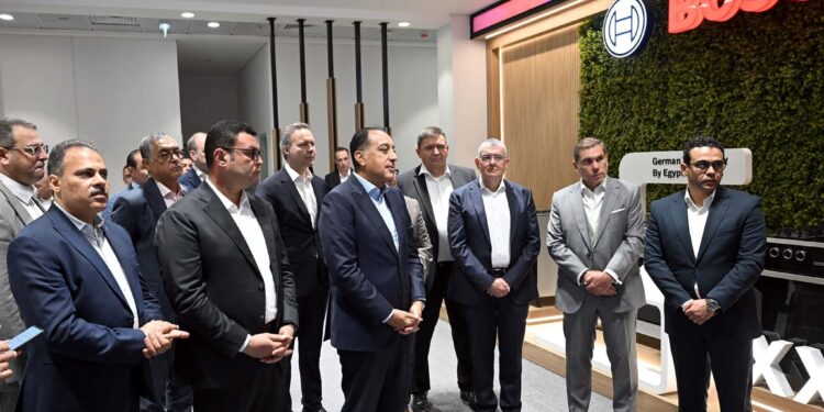 باستثمارات 55 مليون يورو .. مدبولي يفتتح أول مصنع لشركة “BSH” المالكة للعلامة التجارية “بوش” للأجهزة المنزلية في مصر