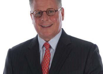 التجارة غير المشروعة: تعاون دولي وصناعي لكسر سلاسل الجريمة المنظمة وتحقيق التوازن الاقتصادي