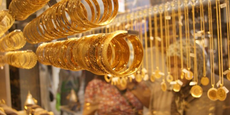 لماذا انخفضت مشتريات الذهب في مصر رغم الارتفاع العالمي؟
