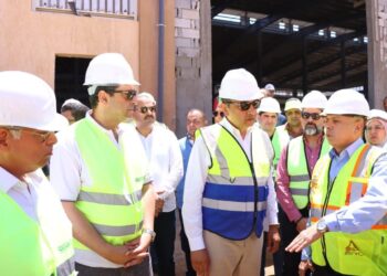 "قطاع الأعمال" تقترب من تشغيل أول مصنع للجينز في مصر بطاقة 30 مليون متر سنويًا