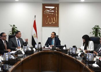 رئيس الوزراء يتابع تسليم وحدات الموظفين المنتقلين للعاصمة الإدارية: آلاف الوحدات جاهزة وخدمات متكاملة