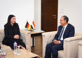 وزير الخارجية والهجرة يبحث مع وزيرة التعاون الألمانية سبل دعم التنمية والشراكة الاستراتيجية