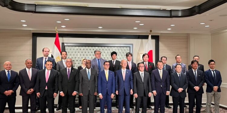 وزير الاستثمار يلتقي 4 شركات يابانية كبرى لبحث خطط التوسع في السوق المصري