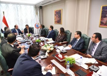 وزير الصحة: نُعيد دراسة المساهمة التكافلية لضمان استدامة تمويل التأمين الصحي الشامل