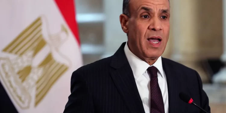 مصر وقطر تؤكدان استمرار جهودهما للوصول إلى اتفاق تهدئة في غزة