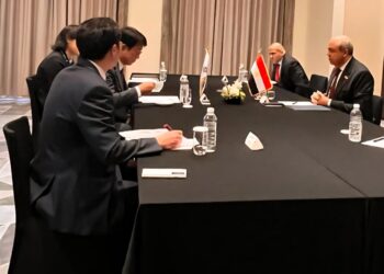 وزير الطيران يبحث في كوريا فرص التعاون لتطوير المطارات وتطبيق الحلول الذكية