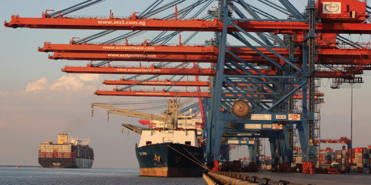 موانئ البحر الأحمر: تداول 60 ألف طن بضائع و2410 راكبًا خلال 24 ساعة