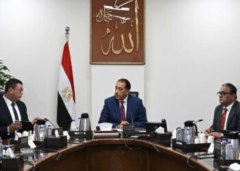 رئيس الوزراء: خطة طموحة لتحلية مياه البحر وتوطين صناعتها بالتعاون مع القطاع الخاص