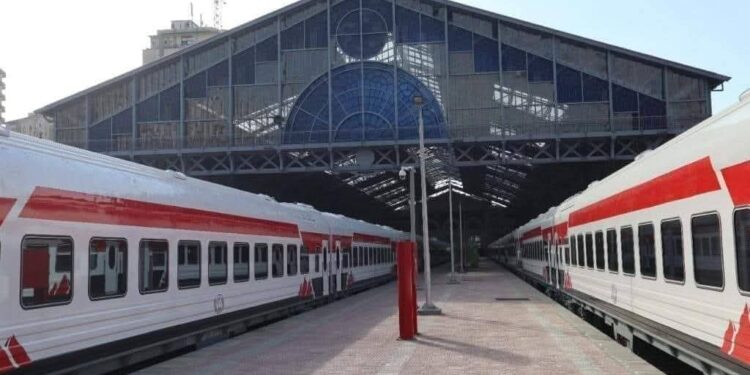 سكك حديد مصر: تشغيل قطار مخصوص لعودة السودانيين طوعًا من القاهرة