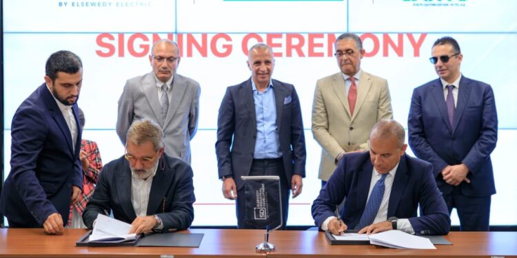 السويدي للتنمية الصناعية تجذب استثمارًا تركيًا بـ100 مليون دولار لإنشاء مصنع نسيج بالعاشر