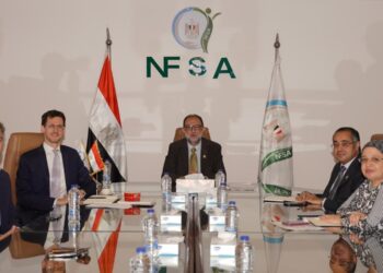 رئيس “سلامة الغذاء” يبحث مع المستشار التجاري النمساوي التعاون في تنظيم تداول مشروبات الطاقة