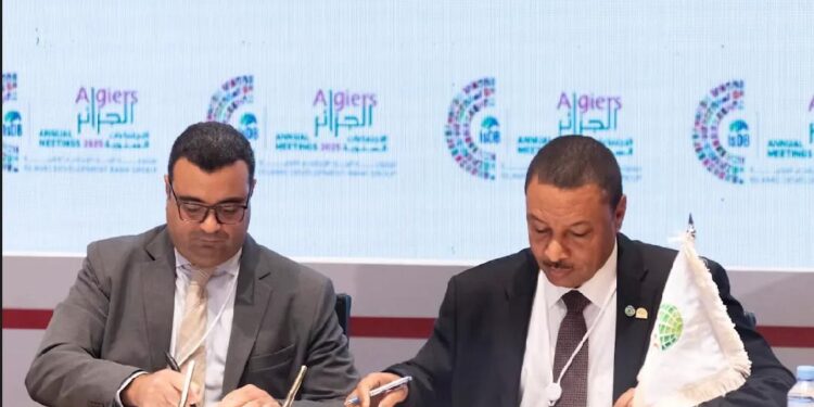 بنك البركة مصر يوقع اتفاقيتين بقيمة 100 مليون دولار لتعزيز تمويل التجارة الإسلامية