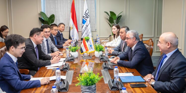 وليد جمال الدين: قناة السويس الاقتصادية هي “الحل الناجز” للمستثمرين في ظل التحديات العالمية