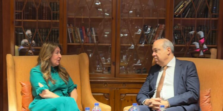 وزير الطيران يشارك في ندوة "Airport Day" بدعوة من السفارة الأمريكية: شراكة استراتيجية لتحويل مطارات مصر إلى بوابات ذكية