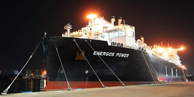 مصر تعزز أمن الطاقة بتشغيل 4 سفن تغويز ورفع القدرة اليومية إلى 2.7 مليار قدم مكعب