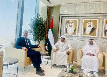 وزير البترول يبحث تعزيز التعاون مع الإمارات ويستعرض فرص الاستثمار في البحر المتوسط