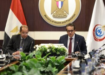 وزير الصحة يترأس اجتماعًا موسعًا لمتابعة توريد الأدوية وسداد مستحقات الشركات