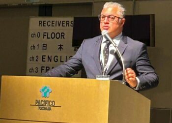 رئيس اقتصادية قناة السويس يبحث مع مسؤولي (أكوا باور) للطاقة الخضراء و(إيتوشو) اليابانية تفعيل الاتفاقات الإطارية