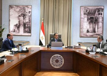 اجتماع حكومي لبحث آفاق توسع العاصمة الإدارية ونقل التجربة المصرية لإفريقيا