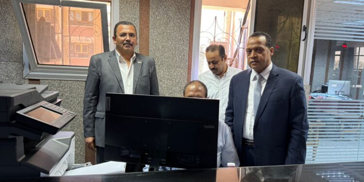 غرفةسوهاج التجارية توقع بروتوكول تعاون مع هيئة البريد المصري لتقديم خدمات متكاملة داخل الغرفة