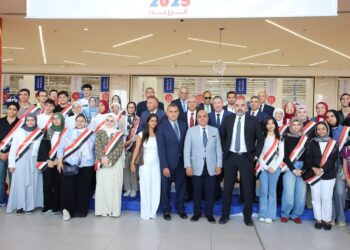 للعام الـ20 على التوالي.. «هايبر وان» يحتفل بأوائل الثانوية العامة داخل فرع بدر