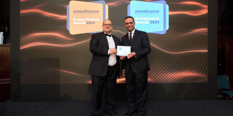 بنك قناة السويس يحصد 4 جوائز من مجلة EMEA Finance تقديرًا لتميزه في التمويل المشترك وأدوات الدين