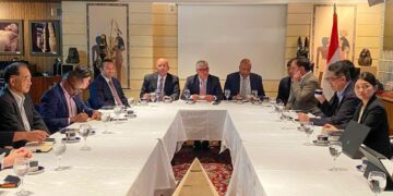 اقتصادية قناة السويس تعقد مائدة مستديرة مع مسؤولي 8 شركات يابانية لاستعراض الفرص الاستثمارية بالهيئة