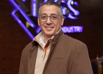 محمود غزال: الرسوم الأمريكية على الملابس تفتح الباب أمام صادرات النسيج المصرية