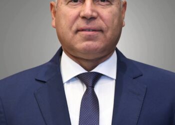 كامل الوزير: ندرس انشاء مجمع صناعي لإنتاج الزبيب.. وأوقفنا هدم مصنع الحديد والصلب بعد موافقة رئيس الجمهورية