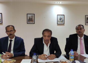 لجنة التعاون الإفريقي تستضيف سفراء مصر لدى جمهورية غينيا وغينيا بيساو وزيمبابوي لبحث فرص التعاون الصناعي