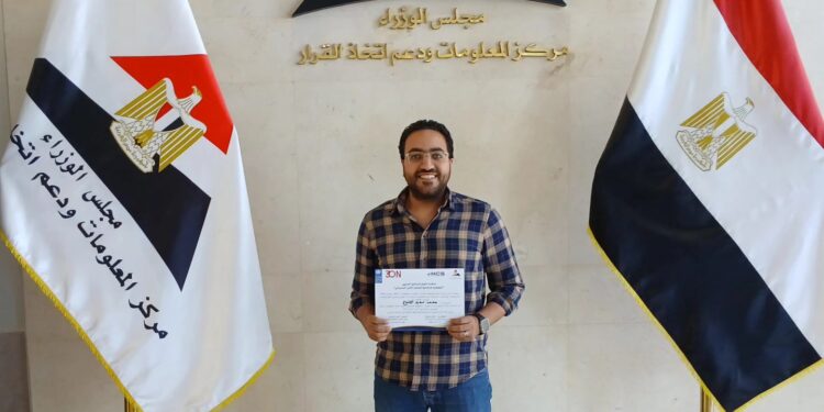 "صناع مصر" يهنئ الصحفي محمد سعيد الشماع لفوزه بجائزة التغطية الإعلامية للأمن السيبراني